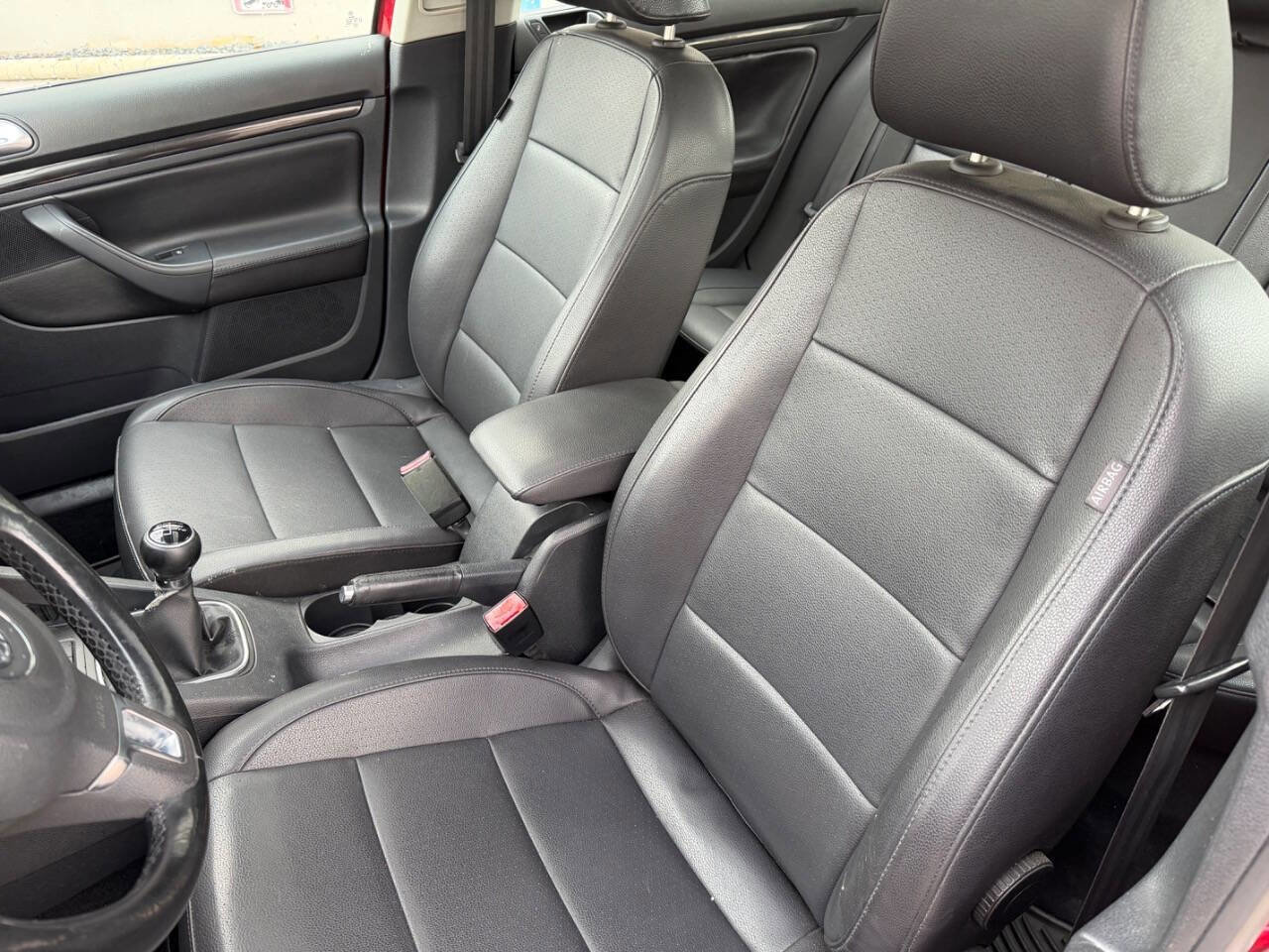 Used 2010 Volkswagen Jetta Wolfsburg Edition FWD image 18