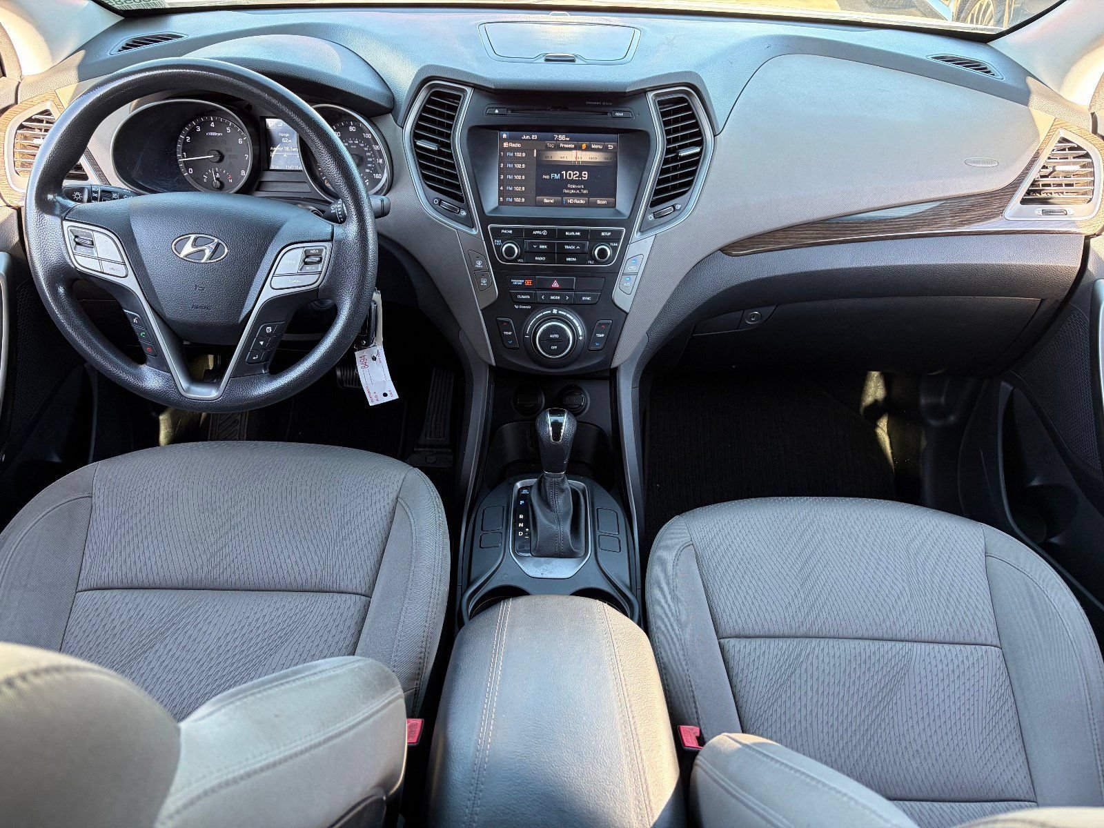 Used 2017 Hyundai Santa Fe Sport FWD image 16