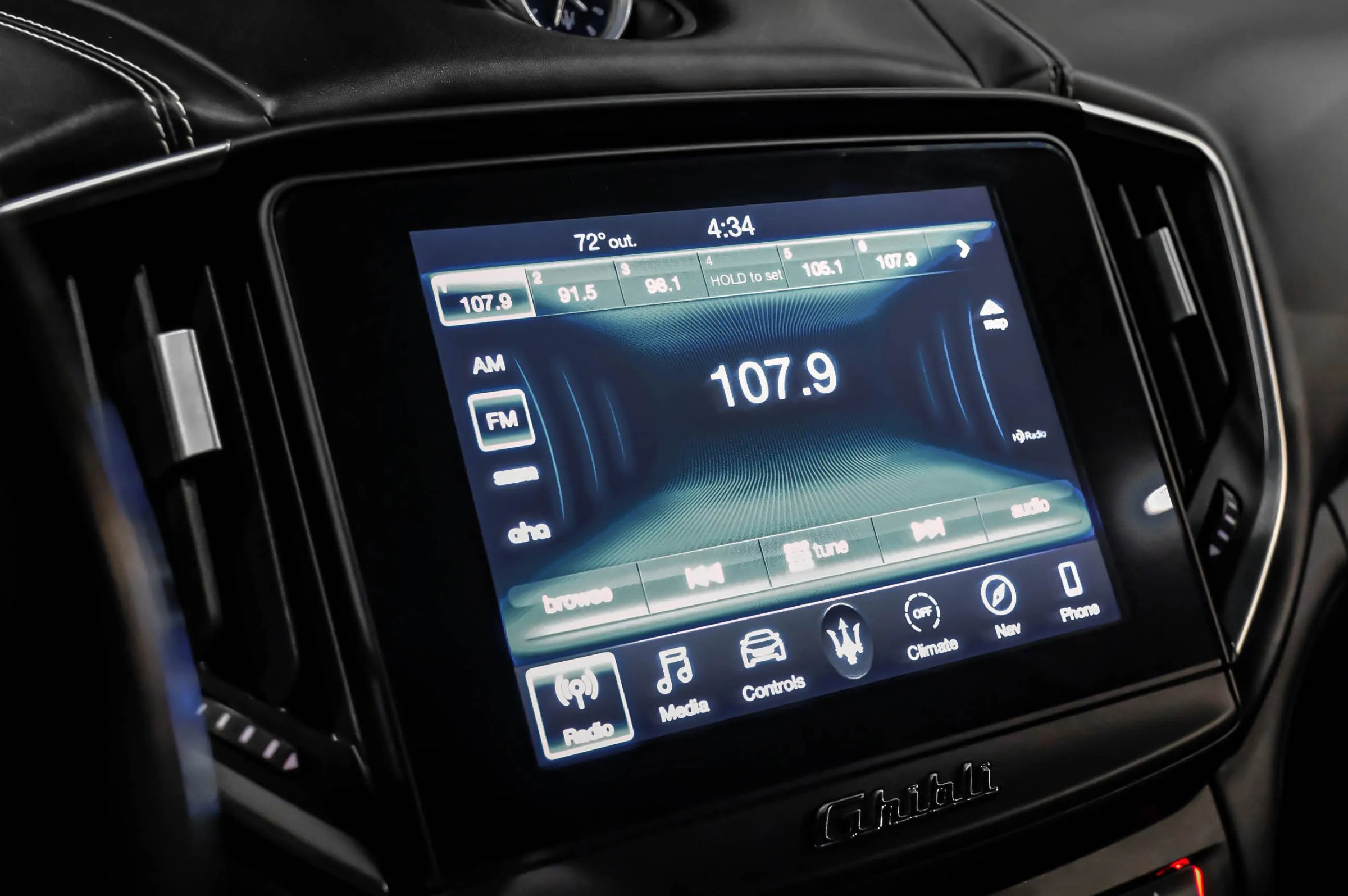 Used 2019 Maserati Ghibli S GranLusso AWD/4WD image 32