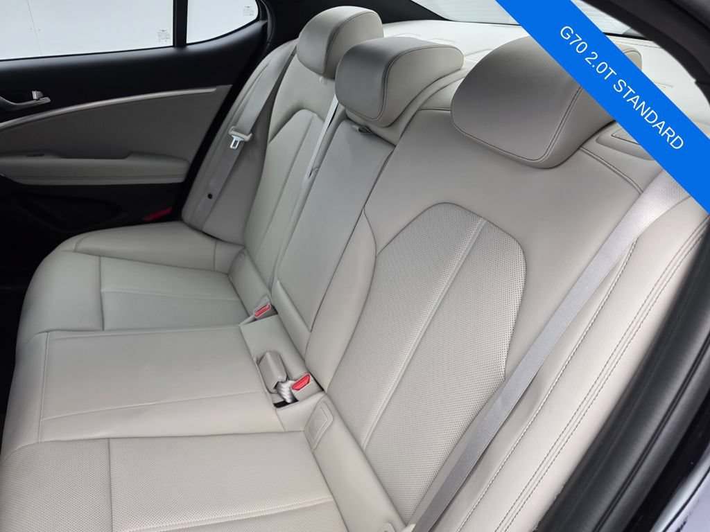 Used 2023 Genesis G70 2.0T RWD image 15