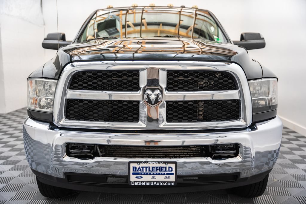 Used 2016 RAM 3500 Tradesman w/ Chrome Appearance Group AWD/4WD image 2