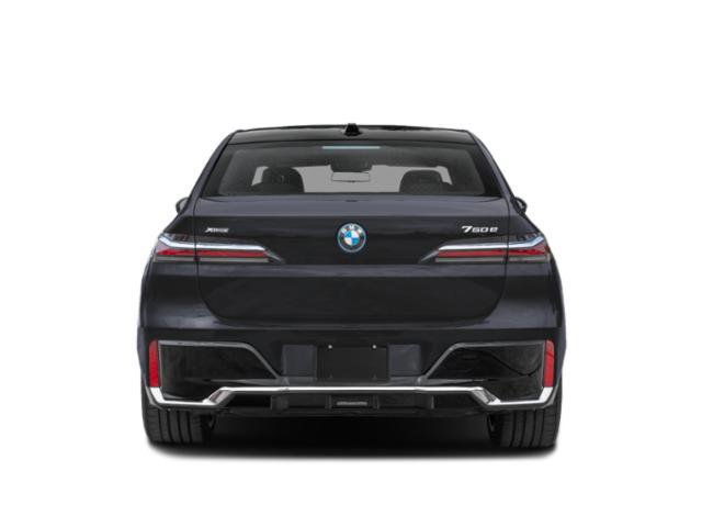 New 2026 BMW 750e xDrive image 8