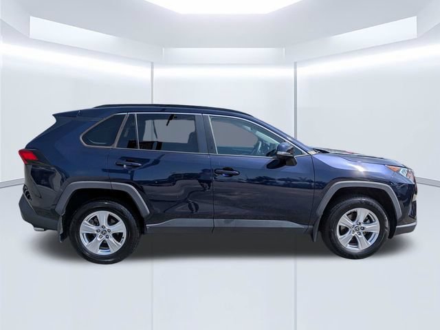 Used 2021 Toyota RAV4 XLE w/ Convenience Package AWD/4WD image 3