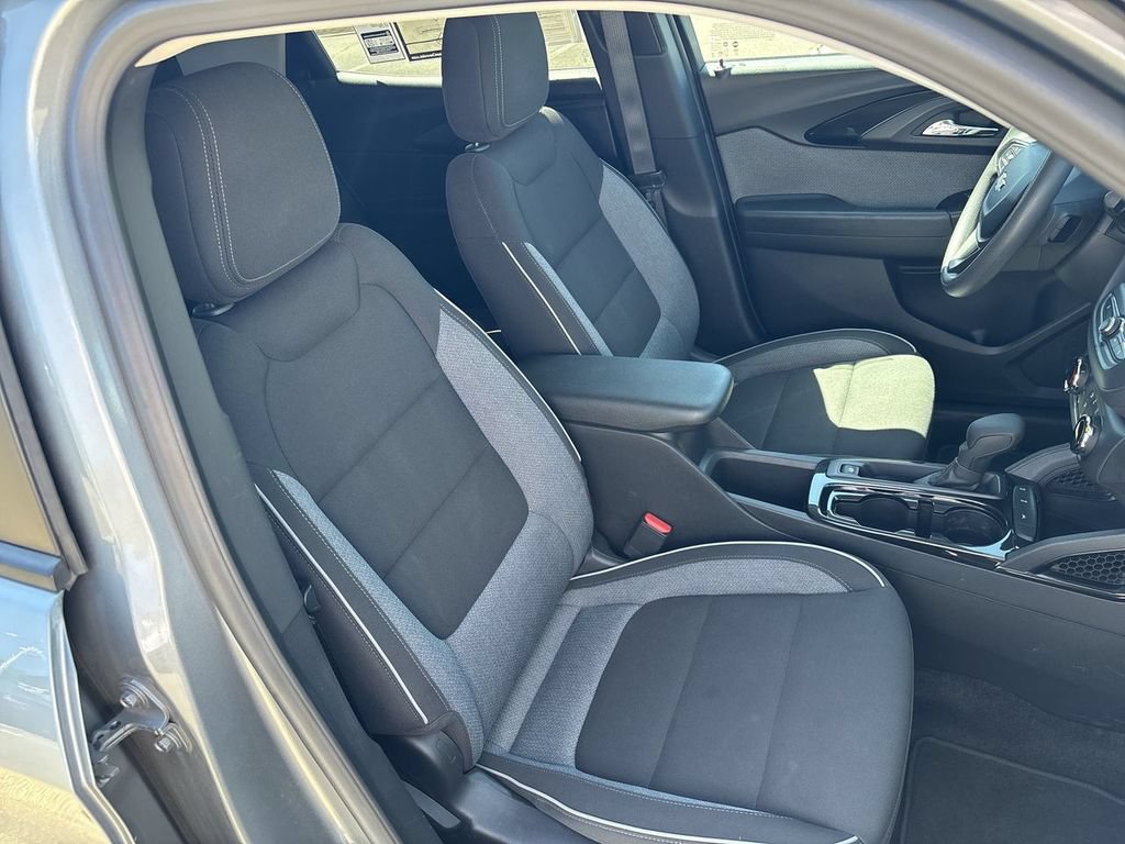 Certified 2023 Chevrolet TrailBlazer LT FWD image 31
