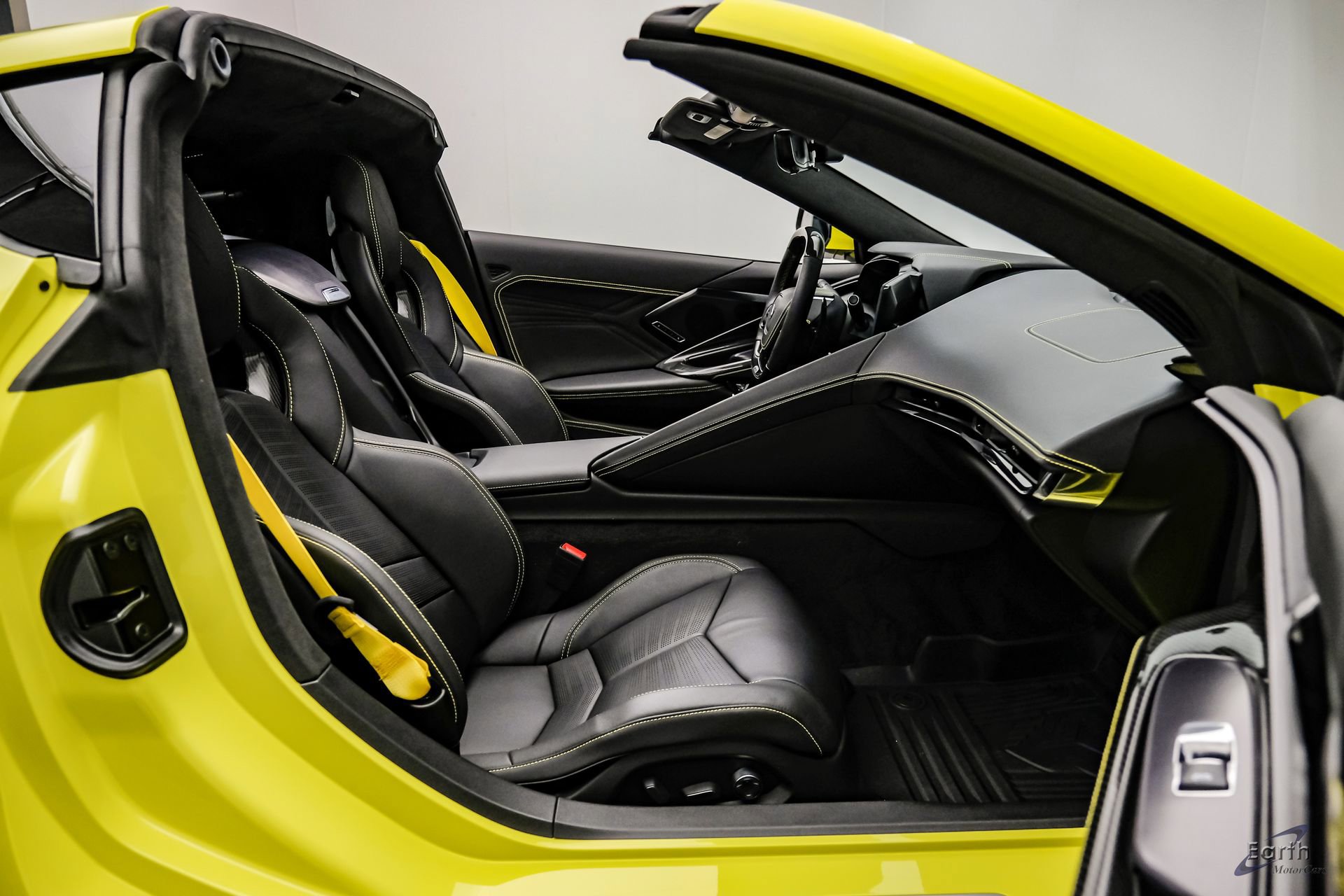 Used 2024 Chevrolet Corvette Z06 w/ Stealth Interior Trim Package RWD image 62