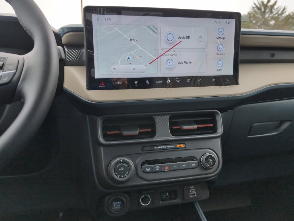 New 2026 Ford Maverick Lariat image 9