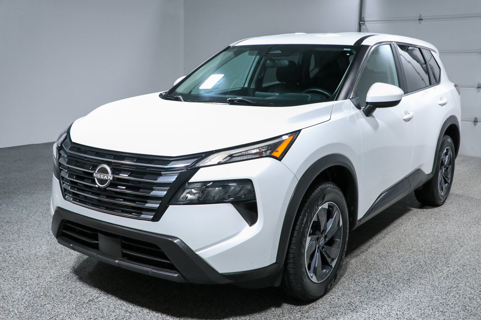 Used 2024 Nissan Rogue SV FWD image 31