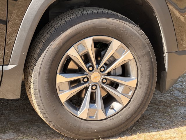 Used 2025 Chevrolet Equinox LT image 11