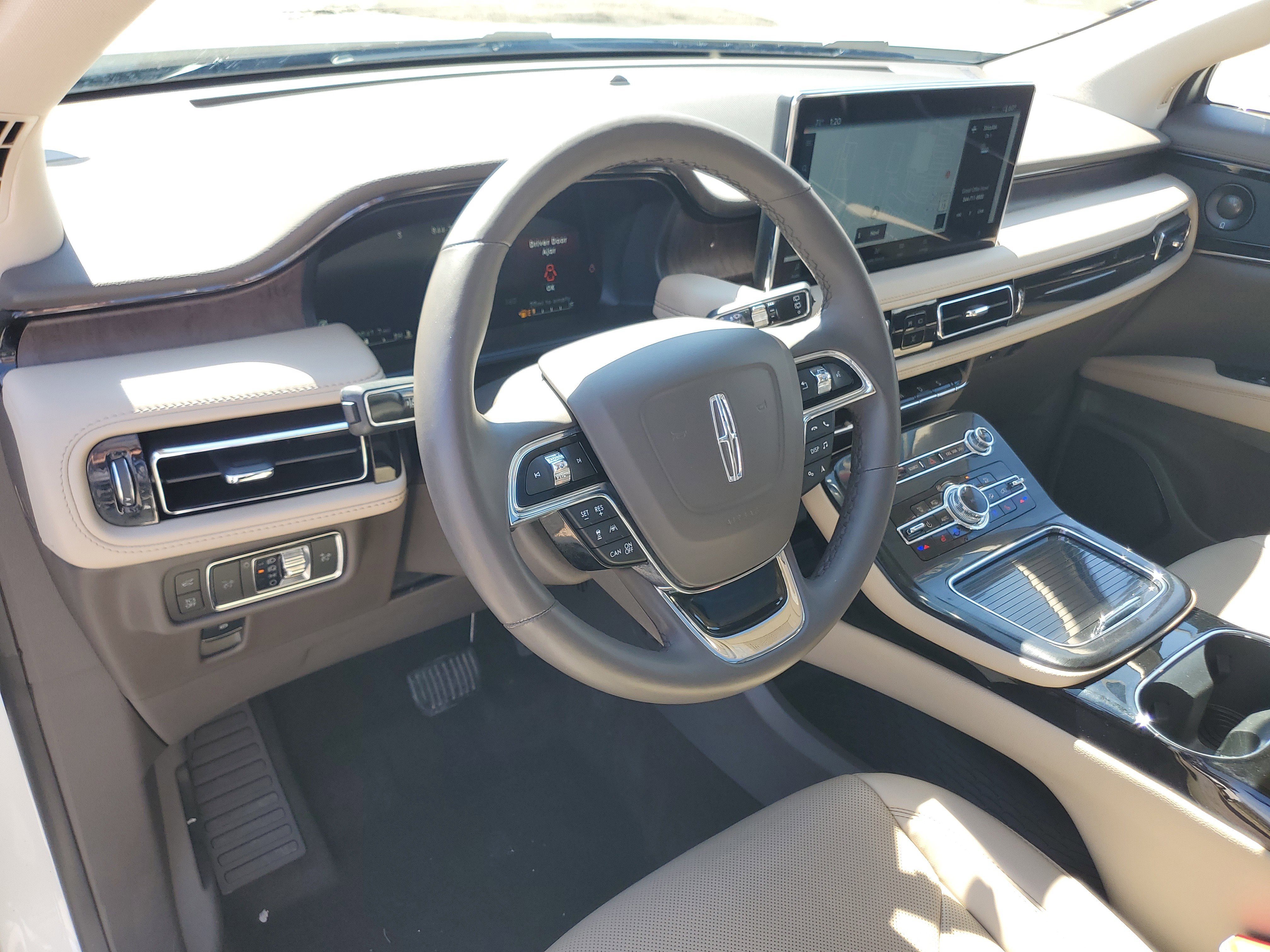 Certified 2023 Lincoln Nautilus Reserve w/ Equipment Group 201A AWD/4WD image 13
