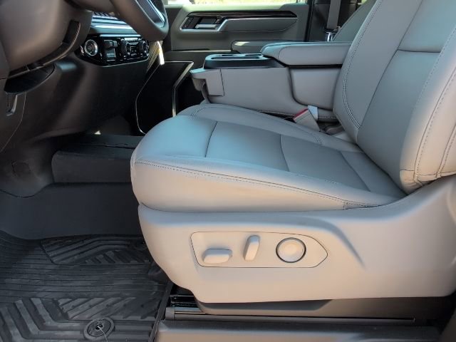 New 2026 Chevrolet Silverado 2500 LT w/ Texas Edition image 11