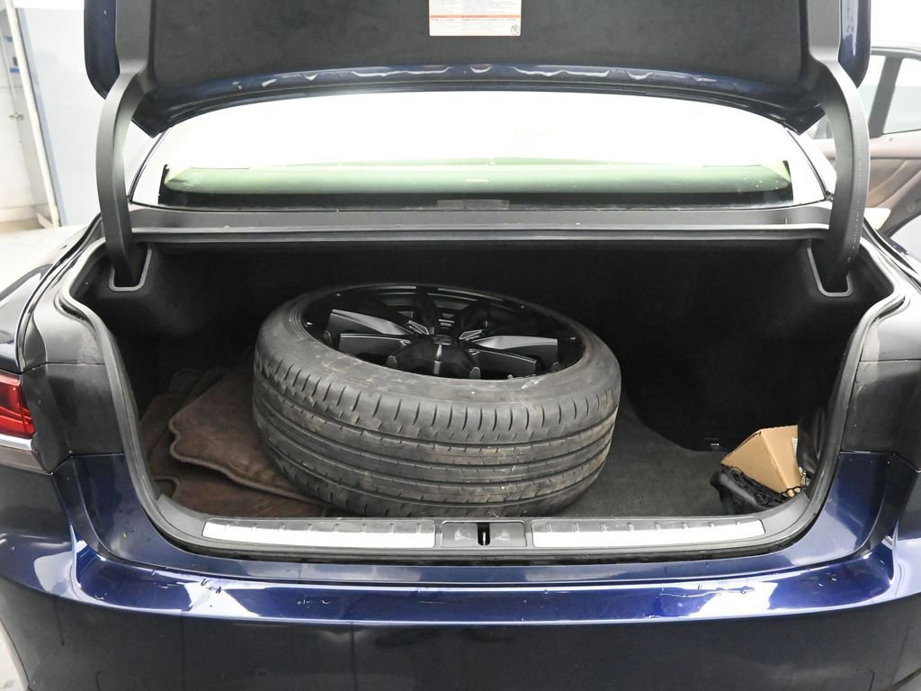 Used 2018 Lexus LS 500 500 Base w/ Interior Upgrade Package image 24