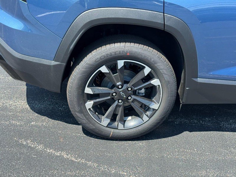 New 2027 Chevrolet Equinox RS w/ Safety and Technology Package AWD/4WD image 4