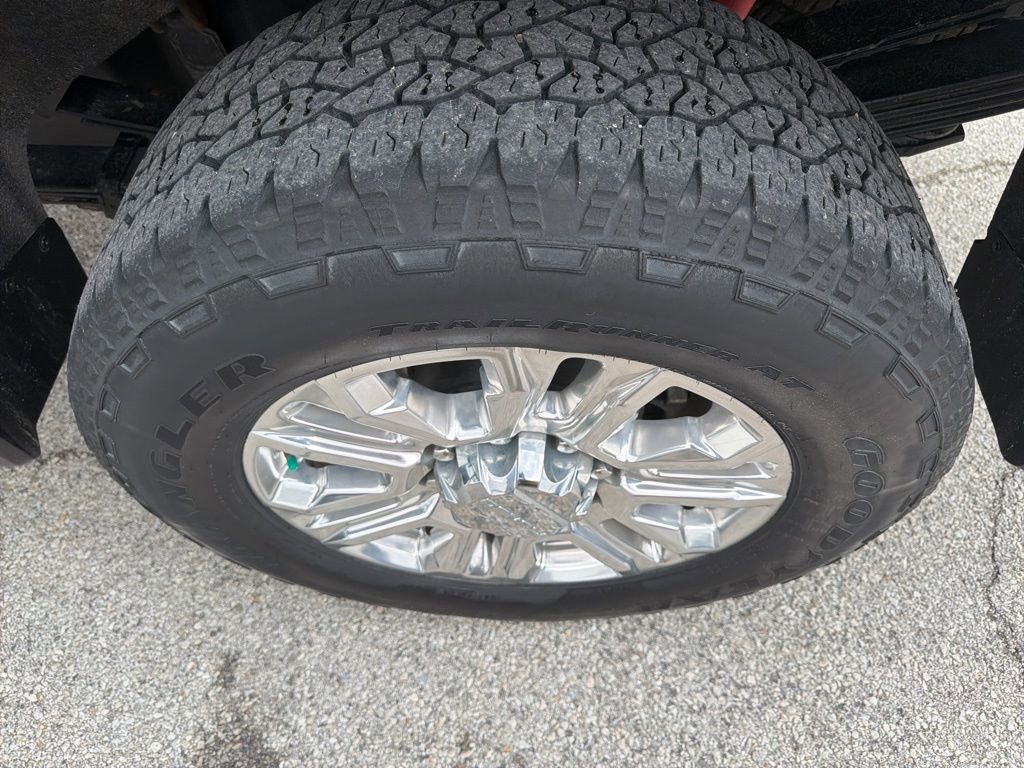 Used 2022 GMC Sierra 3500 Denali w/ Denali Ultimate Package image 17