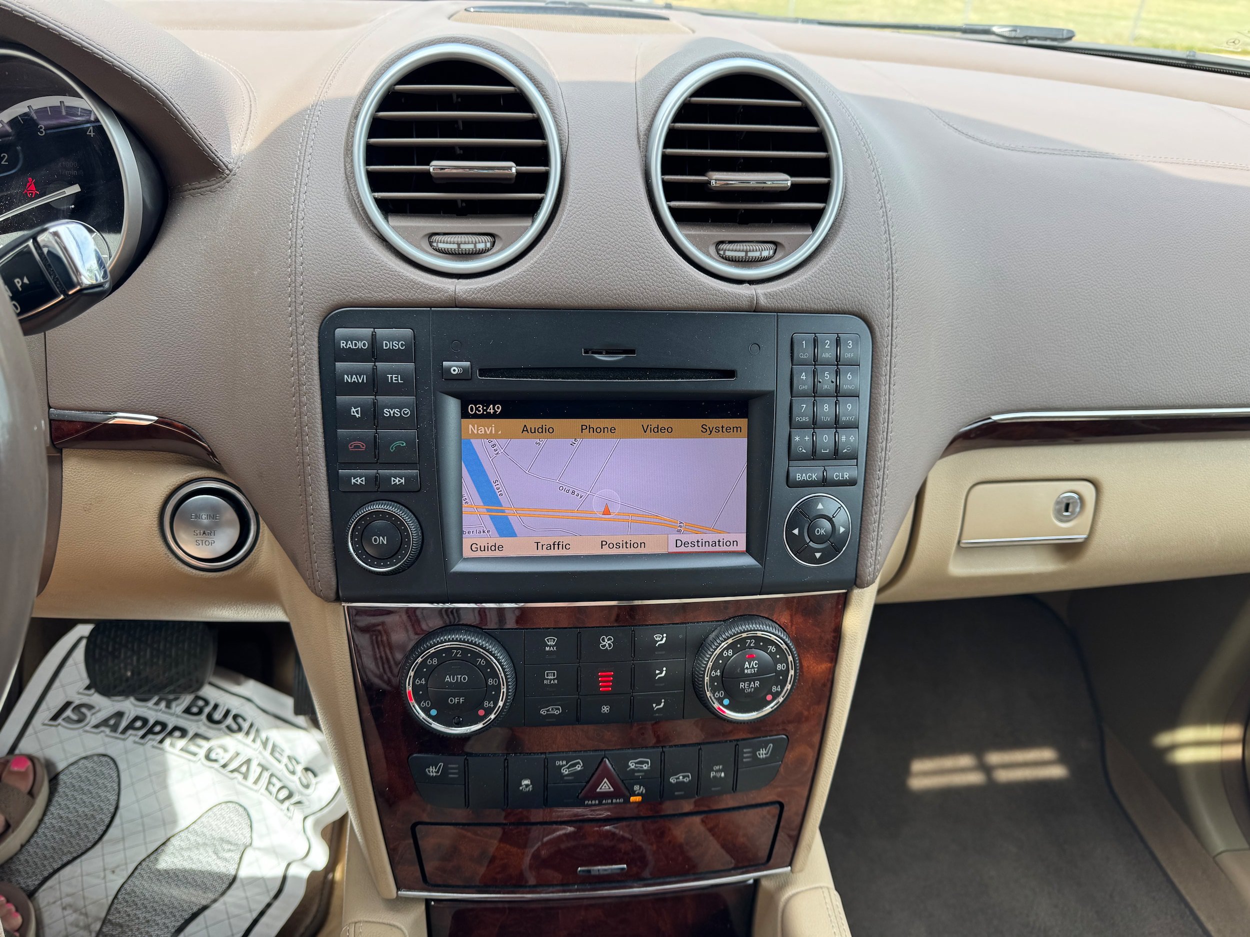 Used 2012 Mercedes-Benz GL 450 4MATIC image 17