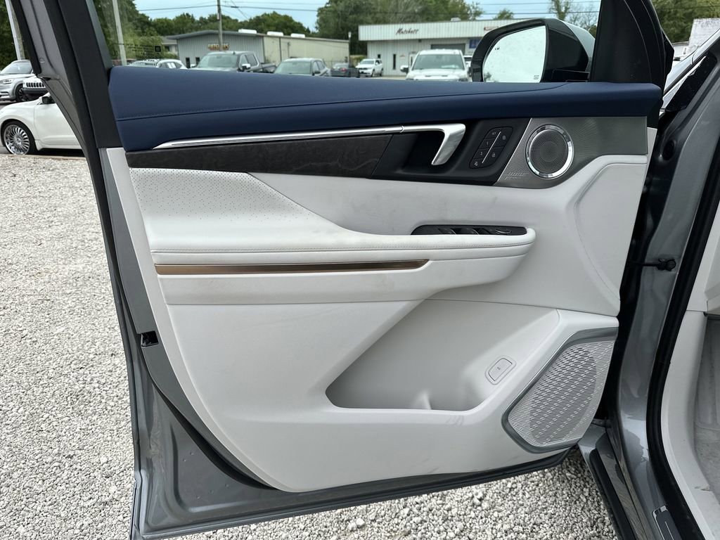 New 2026 Buick Enclave Avenir image 10