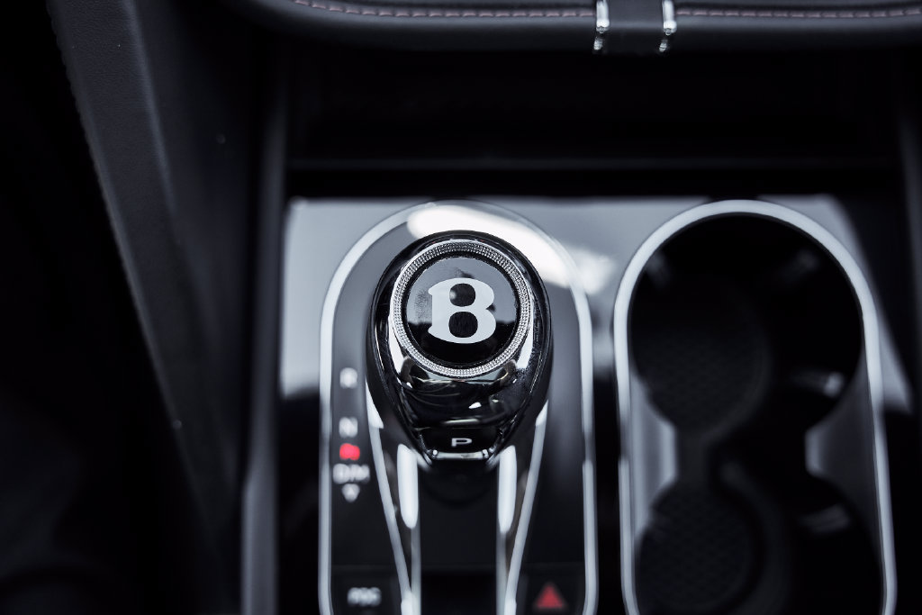 Used 2021 Bentley Bentayga AWD/4WD image 68