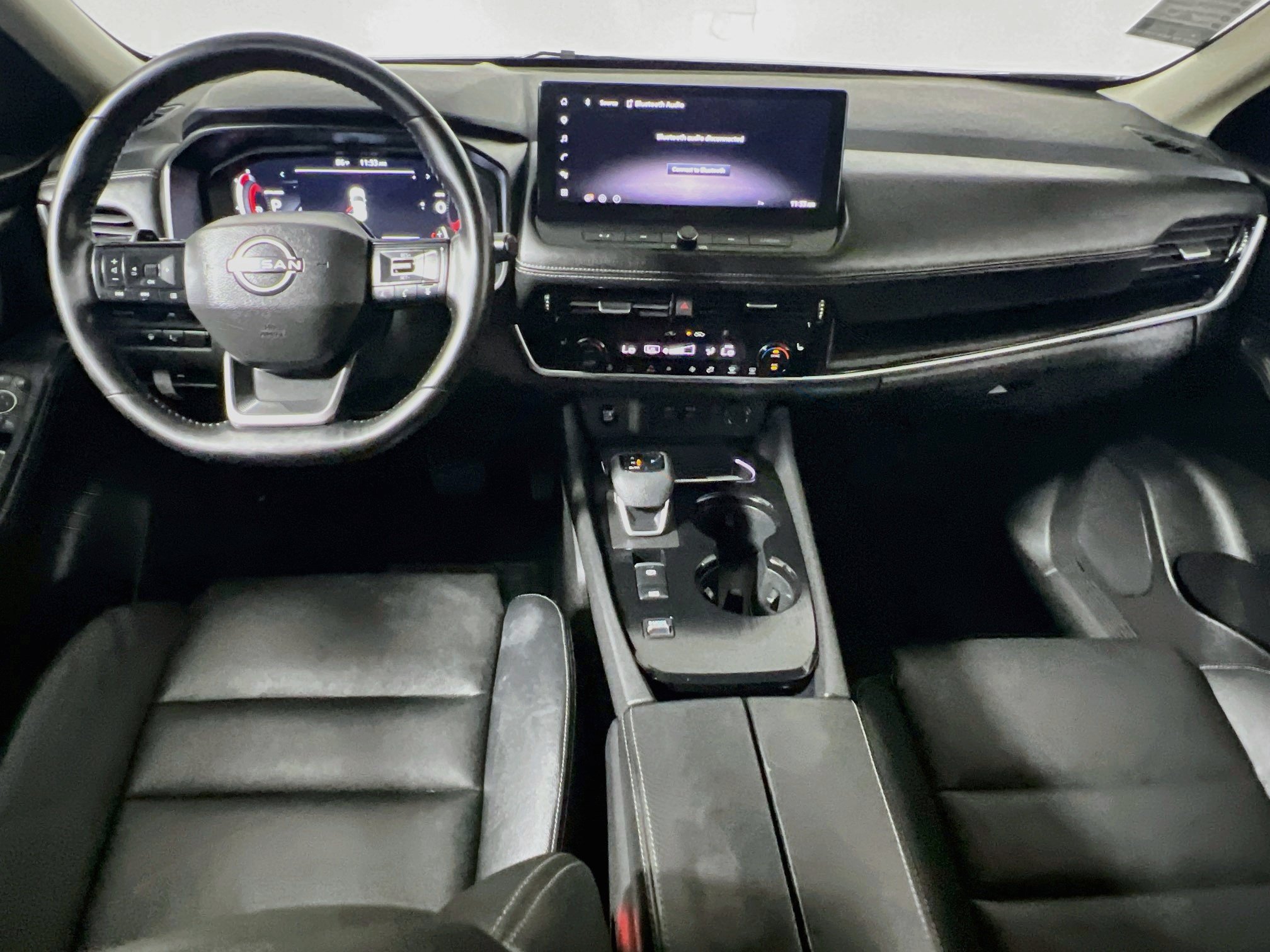 Used 2025 Nissan Rogue SL w/ SL Premium Package FWD image 29