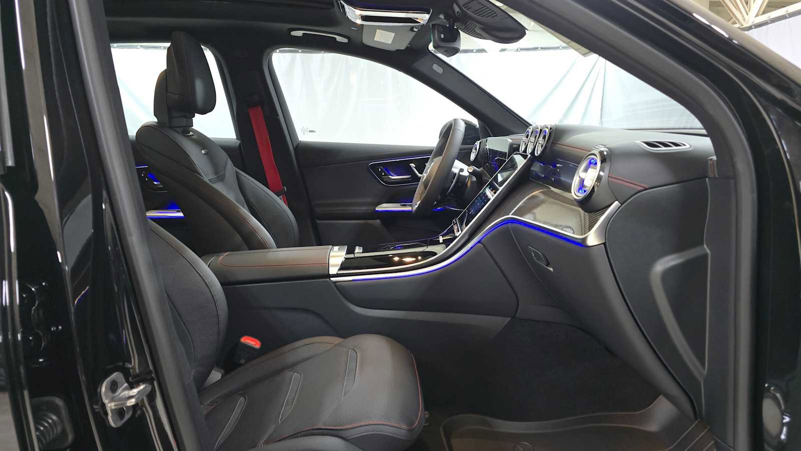 New 2026 Mercedes-Benz GLC 43 AMG 4MATIC image 11