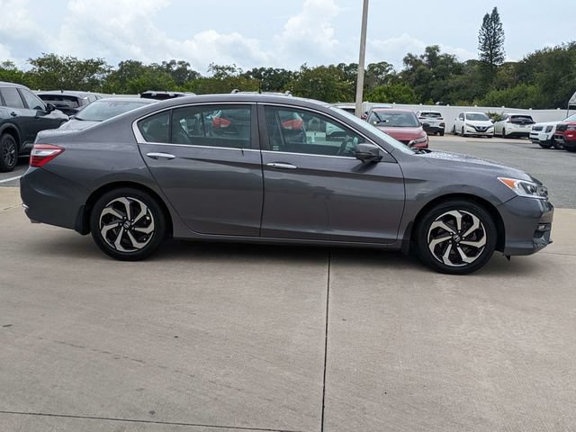 Used 2017 Honda Accord EX image 4