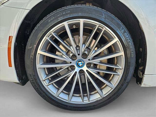 Used 2019 BMW 530e w/ Convenience Package image 23