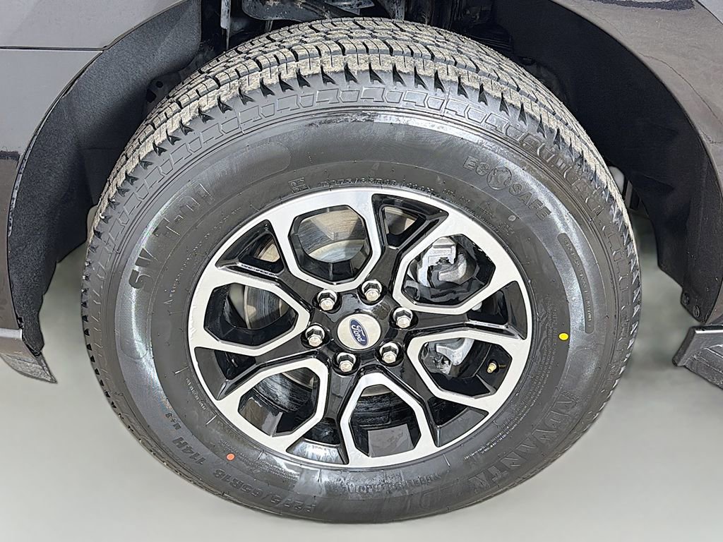 Used 2024 Ford Expedition Max XLT AWD/4WD image 17