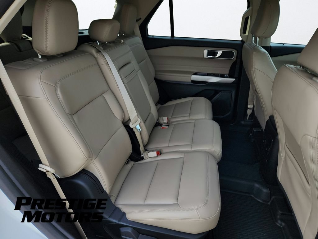 Used 2022 Ford Explorer XLT w/ Equipment Group 202A AWD/4WD image 25