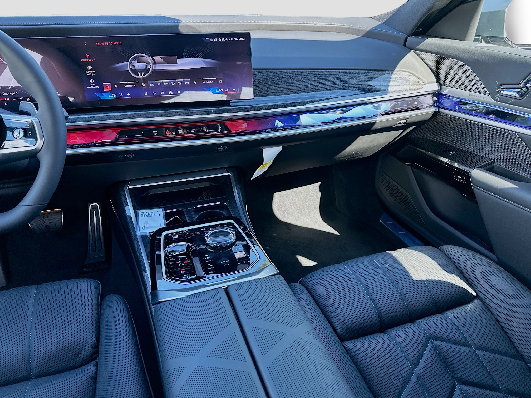 New 2026 BMW 740i w/ Executive Package RWD image 18