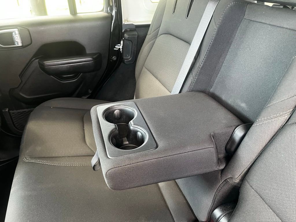 Used 2024 Jeep Wrangler Unlimited Rubicon 4xe image 30