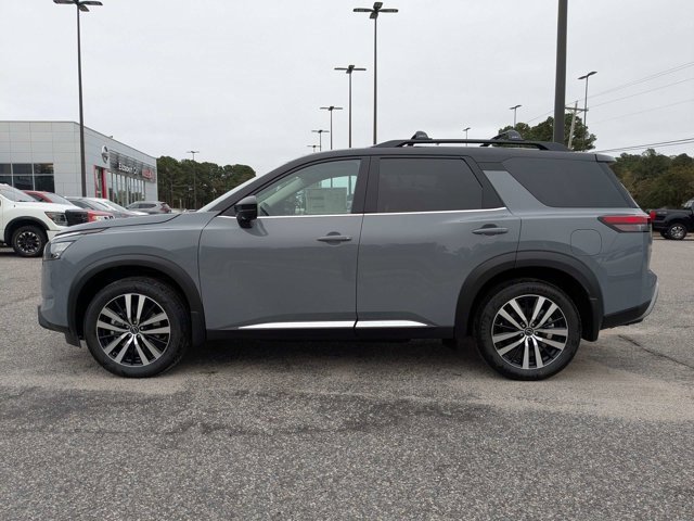 New 2025 Nissan Pathfinder Platinum w/ Black Appearance Package image 7