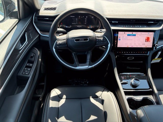New 2026 Jeep Grand Cherokee Limited AWD/4WD image 36