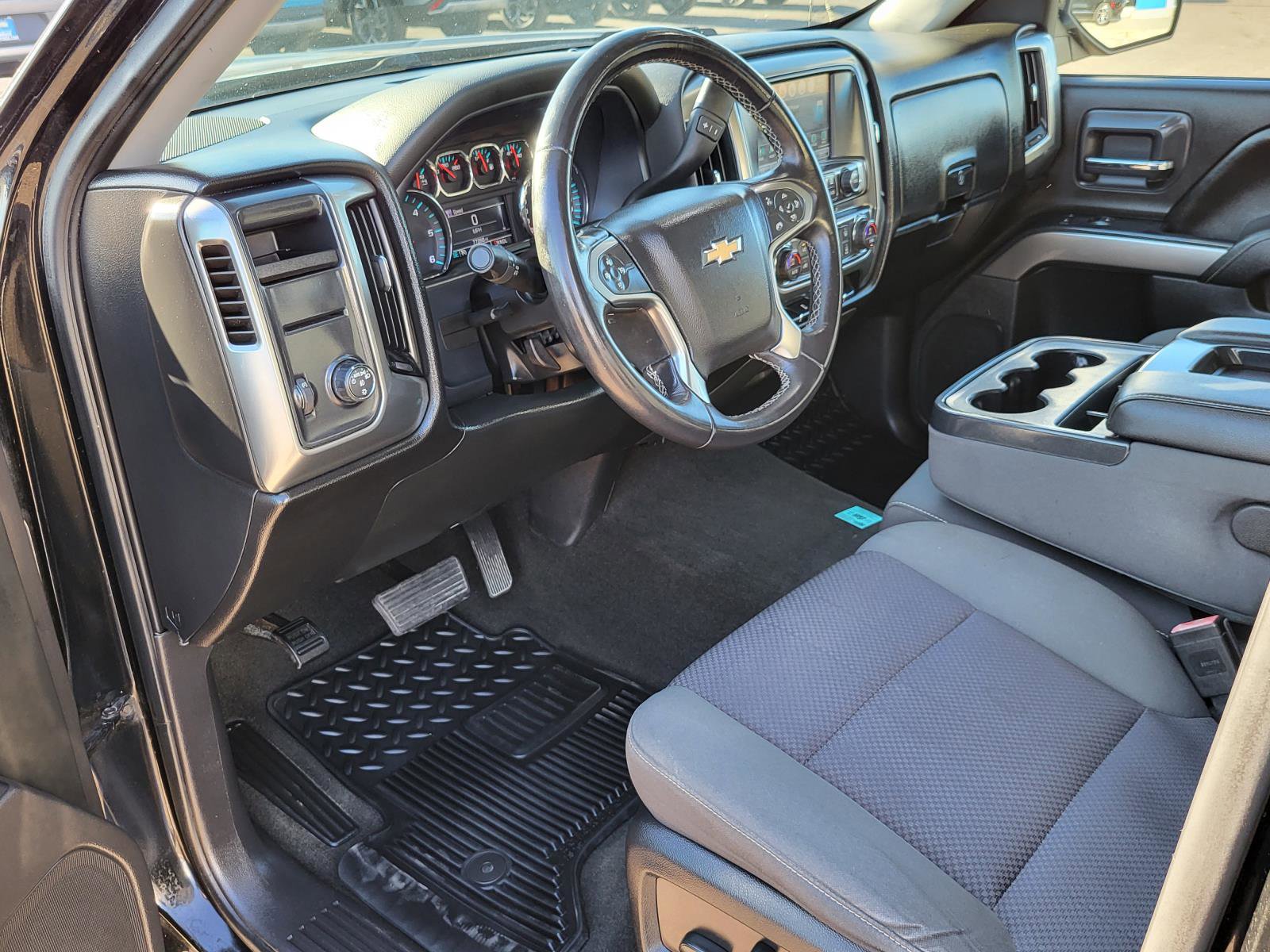 Used 2018 Chevrolet Silverado 1500 LT w/ All Star Edition image 15