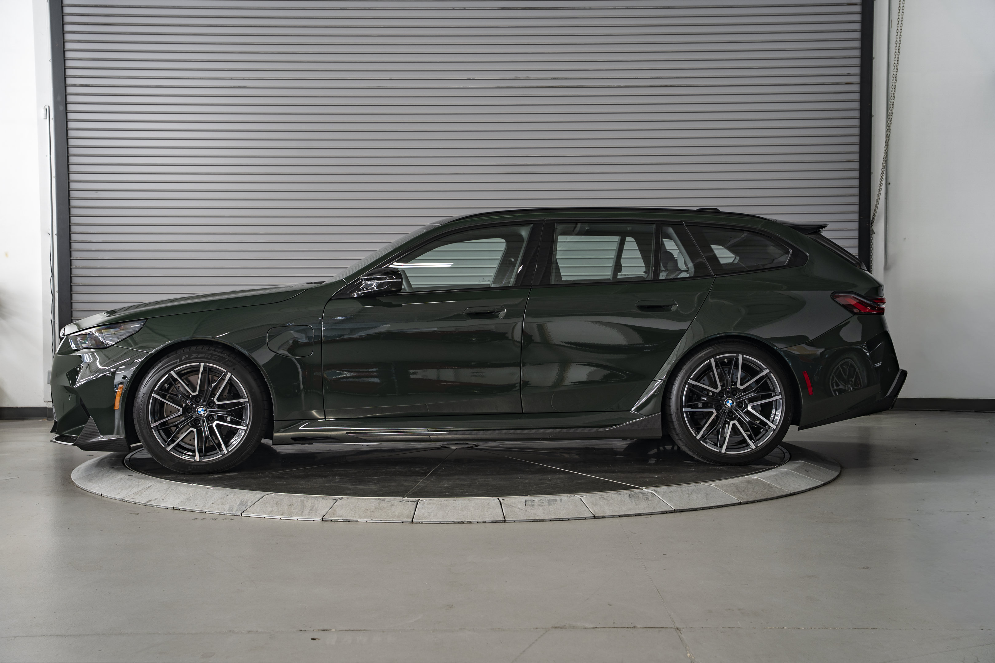 Used 2026 BMW M5 Touring w/ Executive Package AWD/4WD image 2