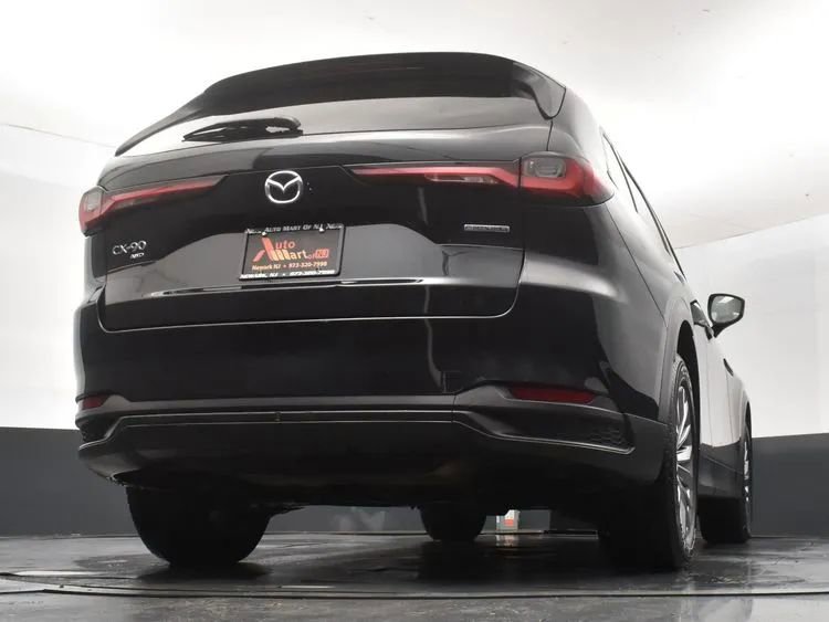 Used 2024 MAZDA CX-90 3.3 Turbo w/ Preferred Plus image 13