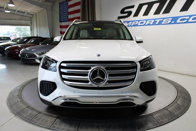 Used 2024 Mercedes-Benz GLS 450 4MATIC image 3
