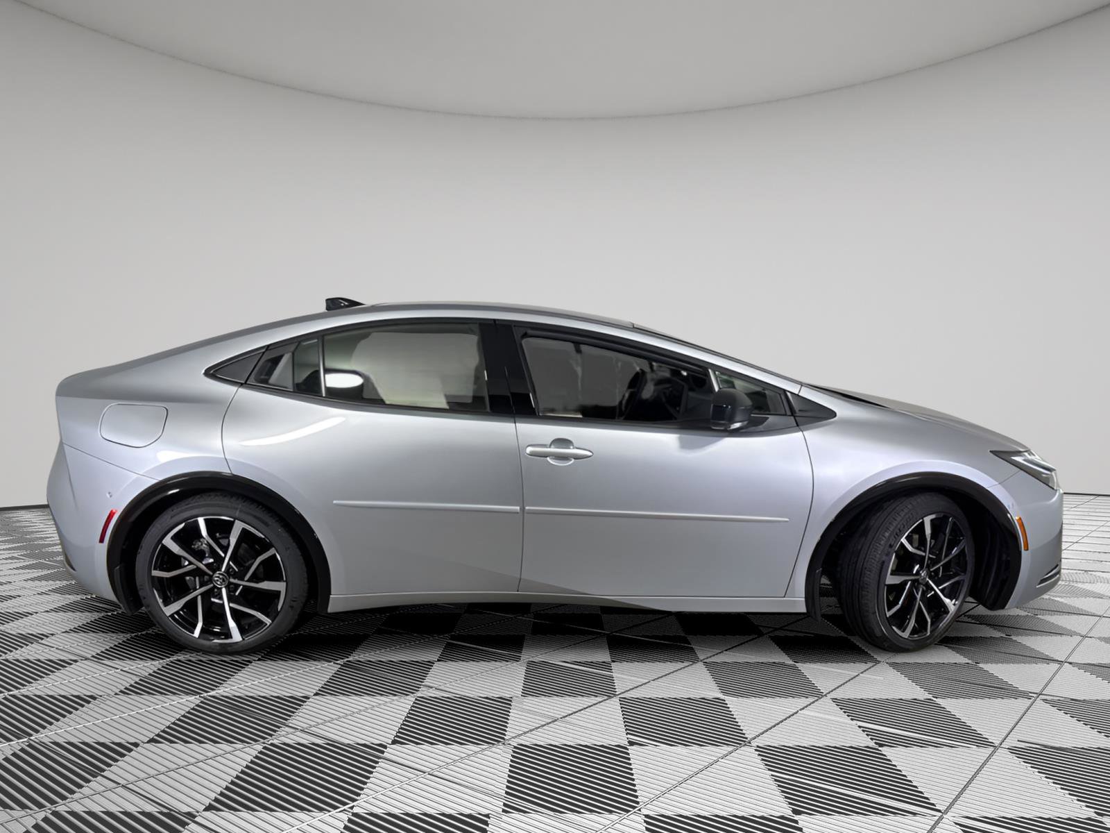 New 2026 Toyota Prius Plug-In Hybrid image 17