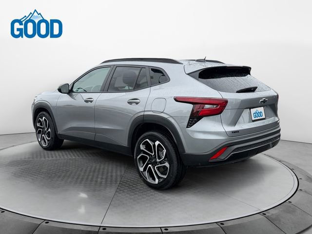 Used 2025 Chevrolet Trax RS w/ Sunroof Package image 3