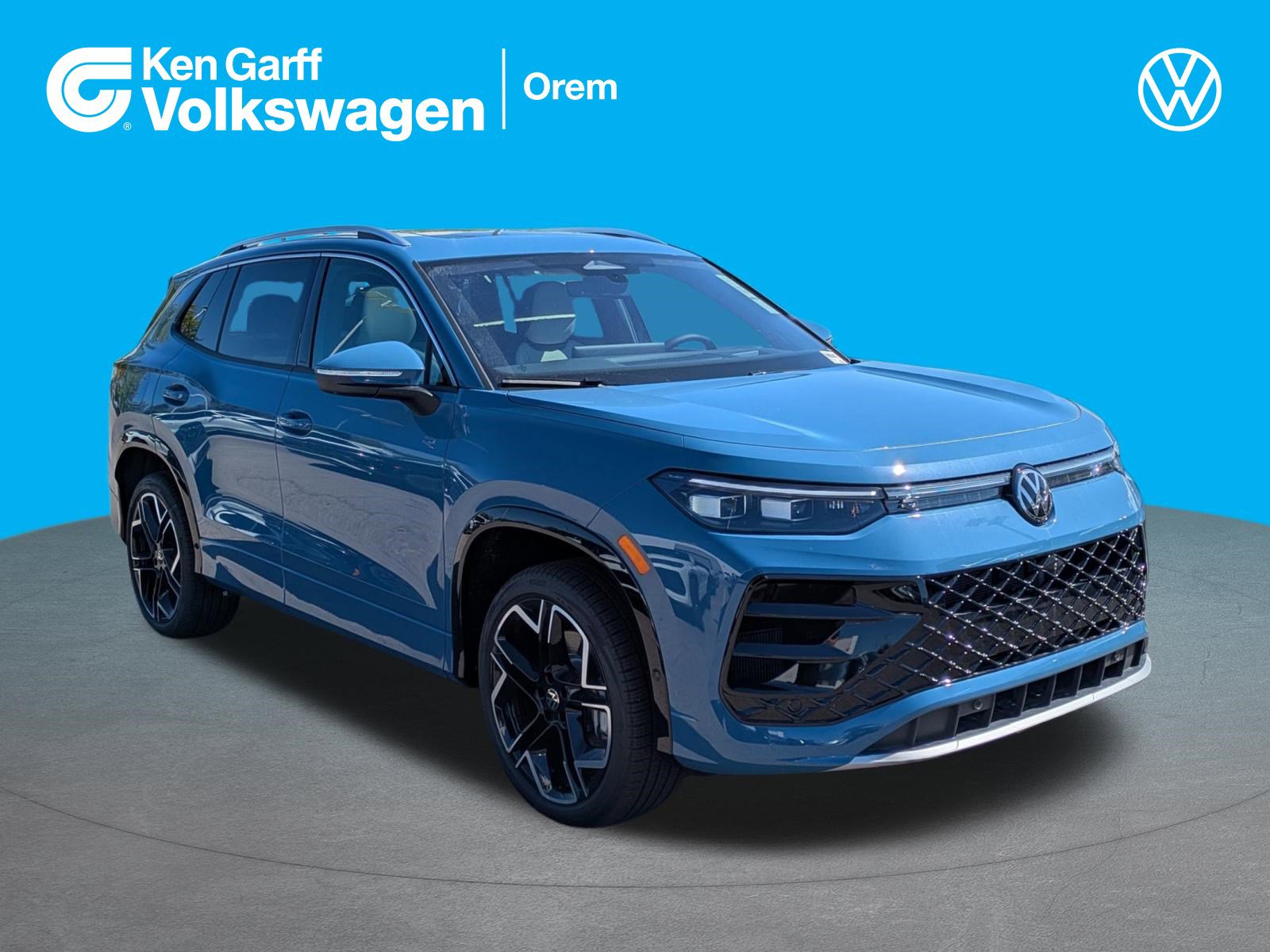 New 2026 Volkswagen Tiguan SEL R-Line AWD/4WD image 1