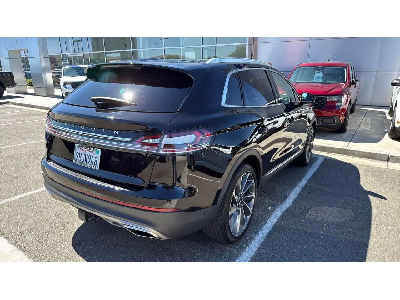 Used 2023 Lincoln Nautilus Reserve w/ Equipment Group 201A AWD/4WD image 2