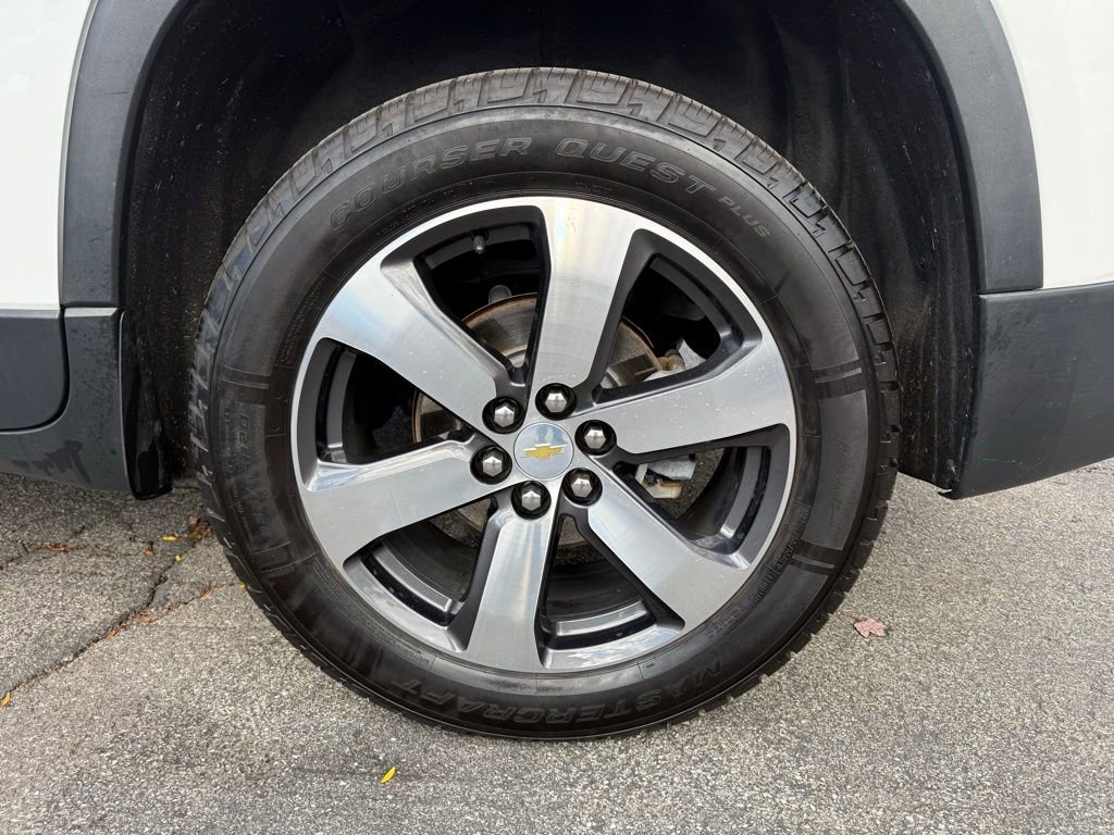 Used 2019 Chevrolet Traverse LT w/ LT Premium Package image 28