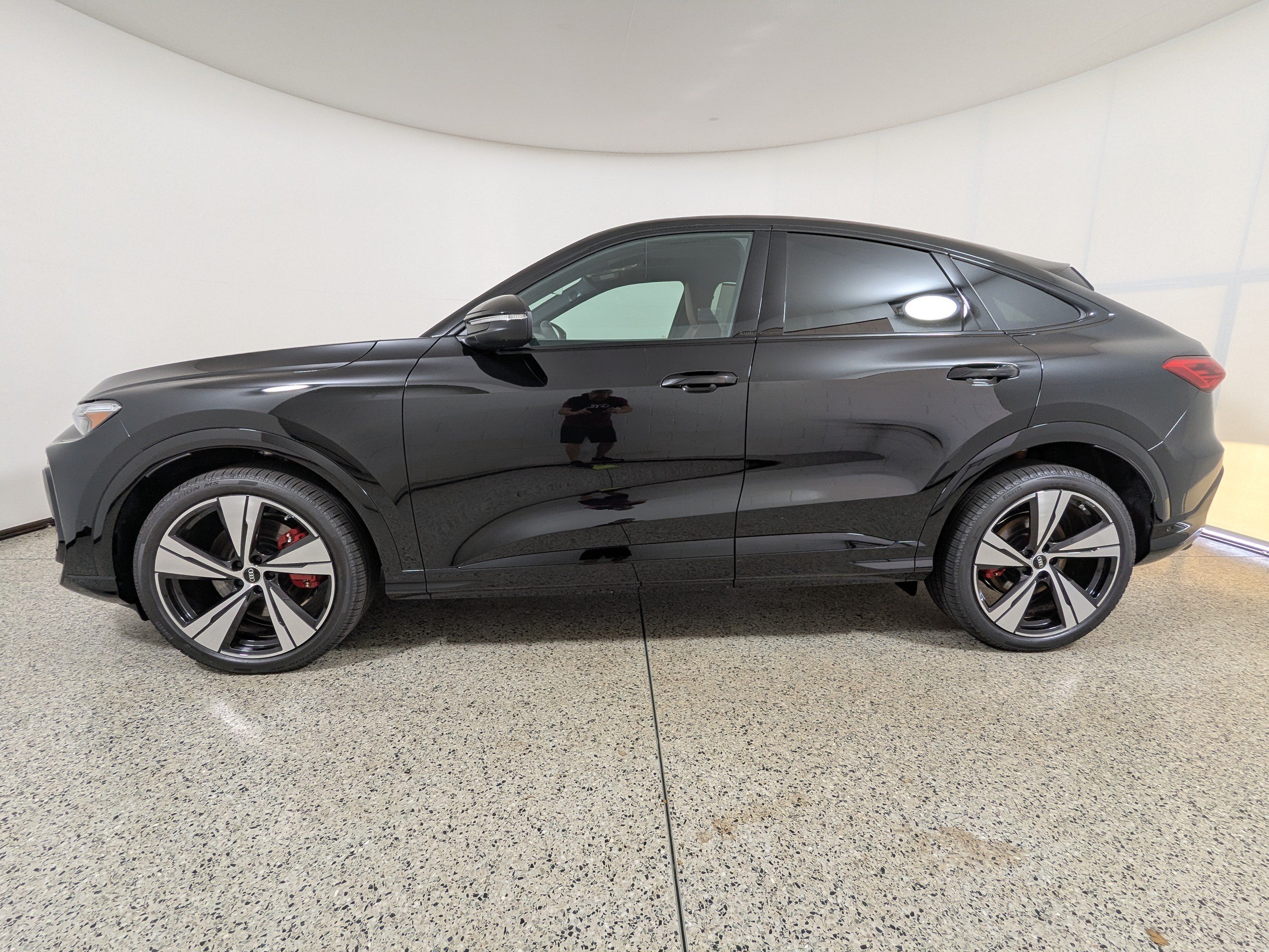 New 2026 Audi SQ5 Premium Plus AWD/4WD image 4