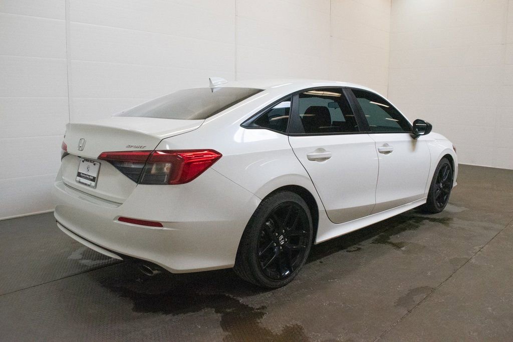 Used 2023 Honda Civic Sport image 4