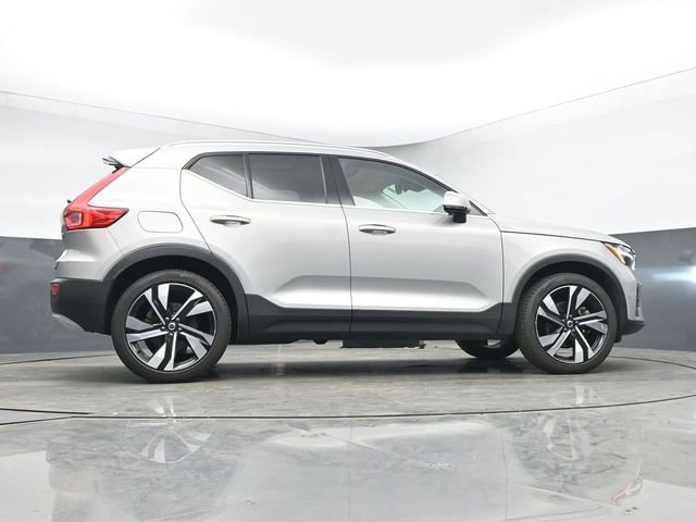 Used 2023 Volvo XC40 B5 Ultimate w/ Climate Package image 21