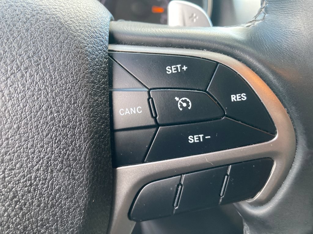 Used 2017 Jeep Grand Cherokee Altitude AWD/4WD image 40