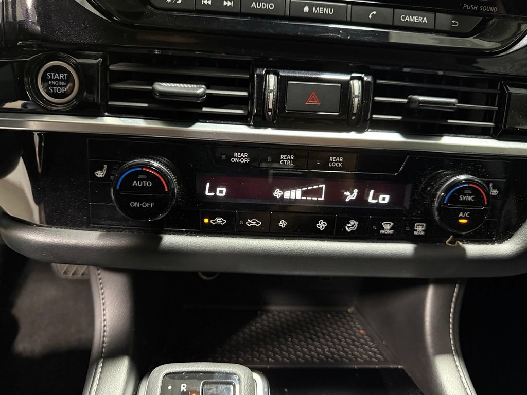 Used 2024 Nissan Pathfinder SV FWD image 31