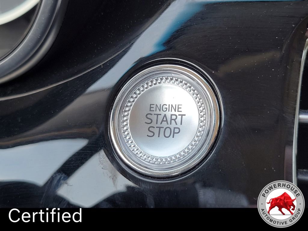 Used 2025 Genesis G70 2.5T image 35