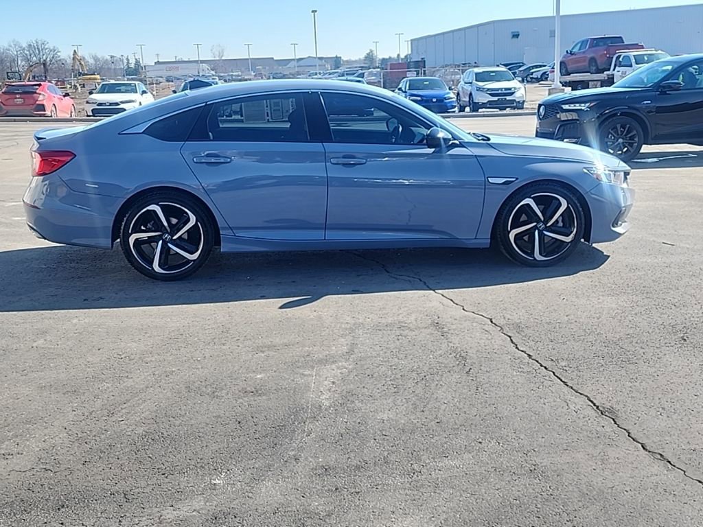 Used 2022 Honda Accord Sport image 9