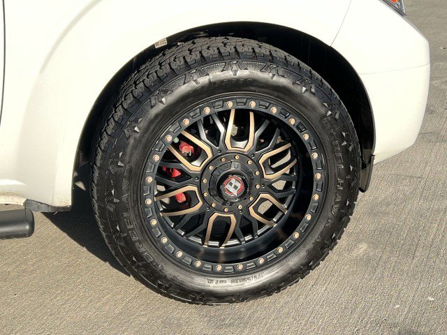 Used 2020 Nissan Frontier SV w/ Midnight Edition Floor Mats image 33