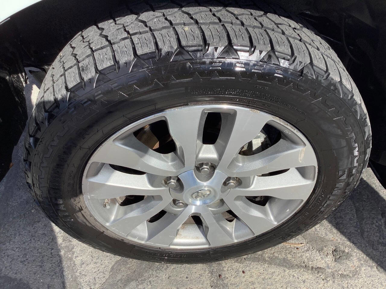 Used 2015 Toyota Sequoia Limited AWD/4WD image 46