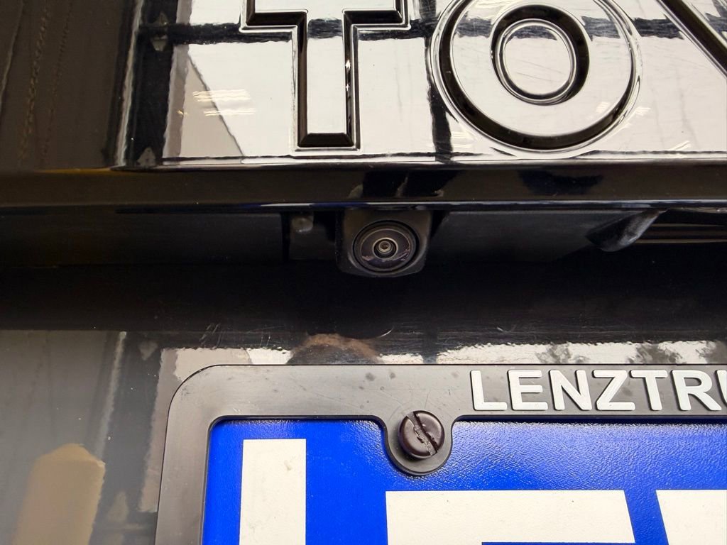 Used 2025 Toyota Land Cruiser image 10