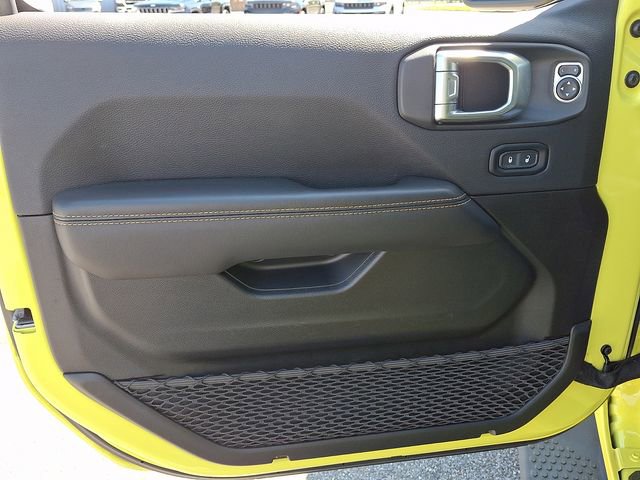 Used 2024 Jeep Wrangler Unlimited Sahara w/ Technology Group image 13